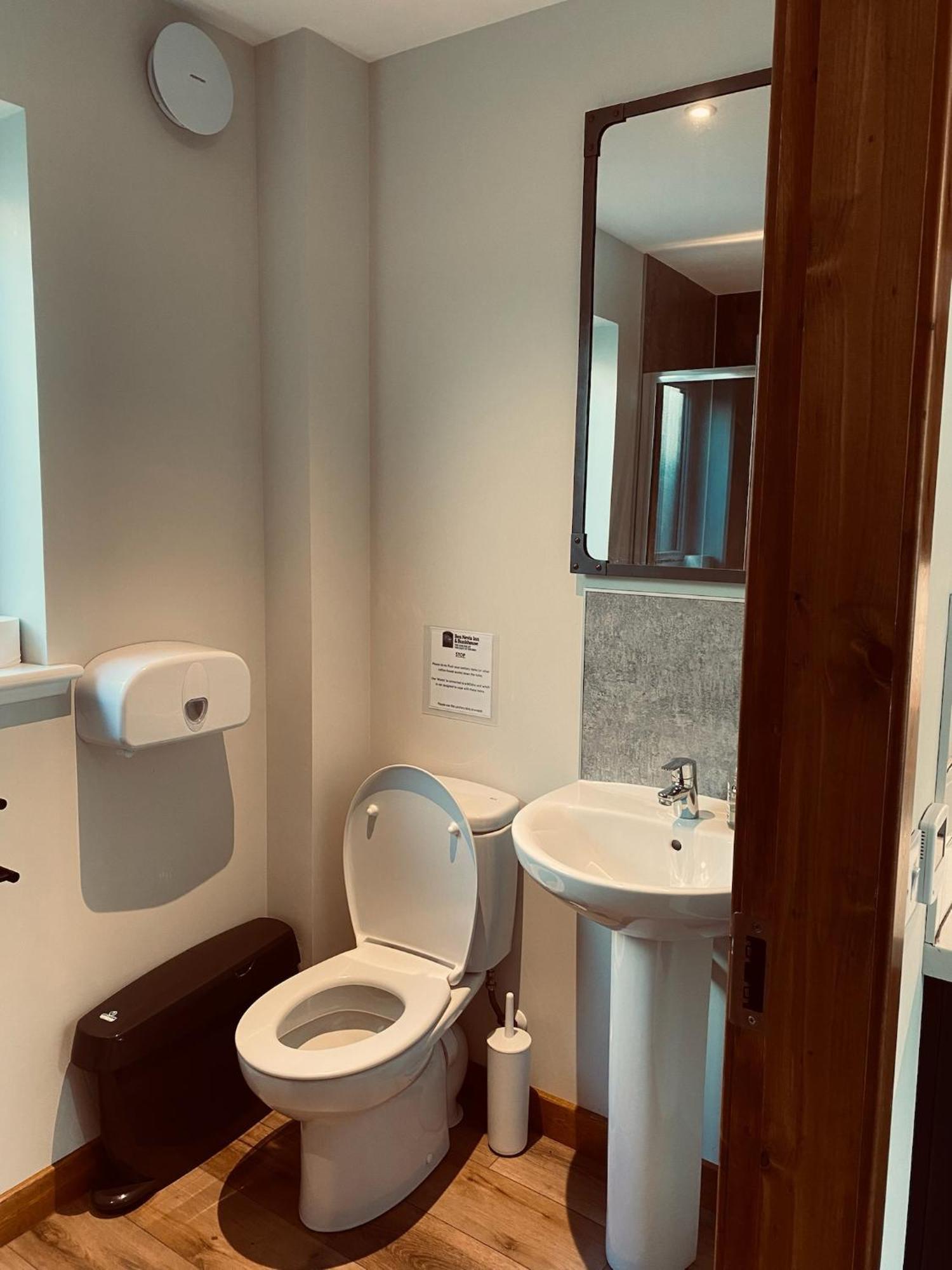 Ben Nevis Inn Rooms Fort William Luaran gambar